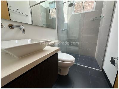 Casa de 3 alcobas en venta en Loma El Atravesado, Envigado, 289 m² · foto 20 de 20