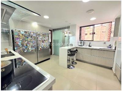 Apartamento en venta en El Poblado, Medellín · foto 6 de 18