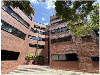 Apartamento de 3 alcobas en venta en El Poblado, Medellín, 175 m² · foto 18 de 20
