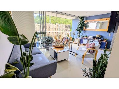 Apartamento de 3 alcobas en venta en El Poblado, Medellín, 73 m² · foto 2 de 20