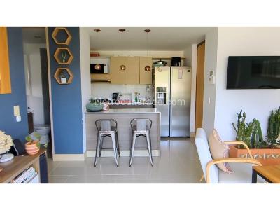 Apartamento de 3 alcobas en venta en El Poblado, Medellín, 73 m² · foto 5 de 20