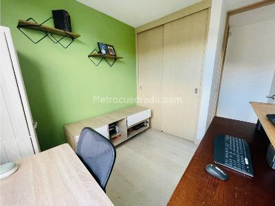 Apartamento de 3 alcobas en venta en El Poblado, Medellín, 73 m² · foto 8 de 20