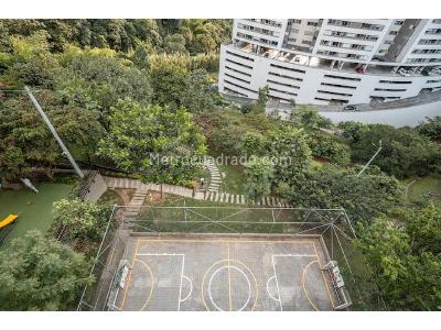 Apartamento de 3 alcobas en venta en El Poblado, Medellín, 73 m² · foto 13 de 20