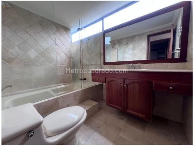 Apartamento de 3 alcobas en venta en El Poblado, Medellín, 175 m² · foto 15 de 20