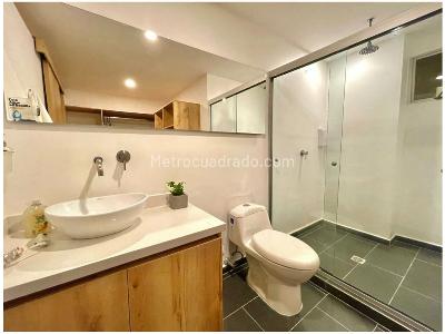 Apartaestudio en venta en El Poblado, Medellín, 55 m² · foto 19 de 20