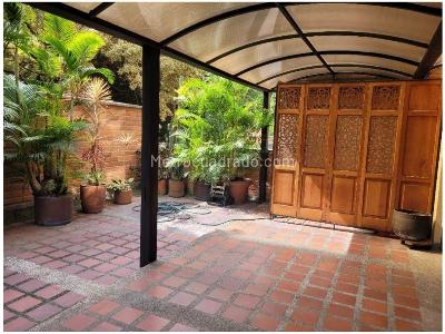 Apartamento de 3 alcobas en venta en El Poblado, Medellín, 279 m² · foto 3 de 10