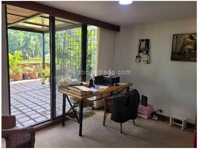 Apartamento de 3 alcobas en venta en El Poblado, Medellín, 279 m² · foto 5 de 10