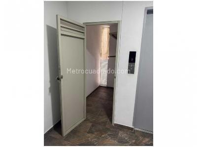 Apartamento de 3 alcobas en venta en Sabaneta, Sabaneta, 86 m² · foto 8 de 15