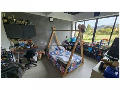 Casa de 5 alcobas en venta en Alto Del Escobero, Envigado, 325 m² · foto 8 de 20