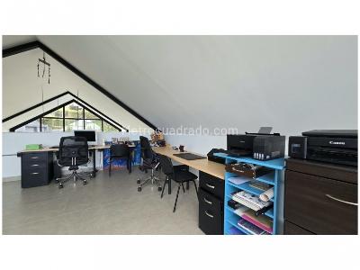 Casa de 5 alcobas en venta en Alto Del Escobero, Envigado, 325 m² · foto 17 de 20
