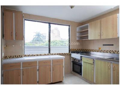 Apartamento en venta en Laureles, Medellín · foto 3 de 20