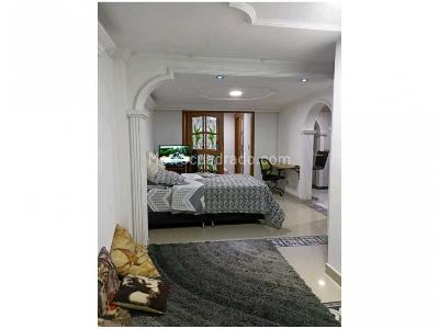 Apartamento de 4 alcobas en venta en Belen, Medellín, 220 m² · foto 3 de 20