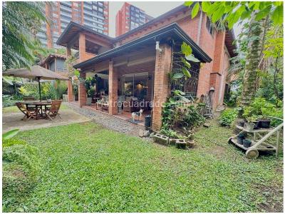 Casa de 3 alcobas en venta en Benedictinos, Envigado, 318 m² · foto 10 de 20
