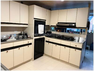 Apartamento en venta en El Poblado, Medellín · foto 11 de 20