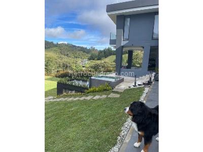 Casa de 3 alcobas en venta en Alto De Las Palmas, Envigado, 490 m² · foto 19 de 20