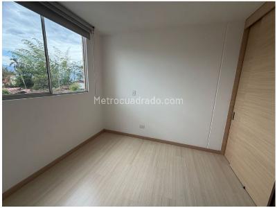 Apartamento en venta en Loma Del Esmeraldal, Envigado · foto 6 de 10
