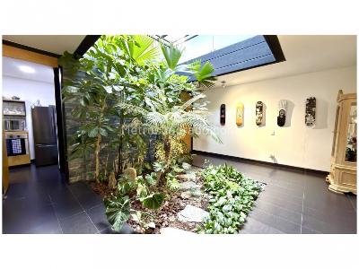 Casa de 3 alcobas en venta en Loma El Atravesado, Envigado, 288 m² · foto 3 de 19