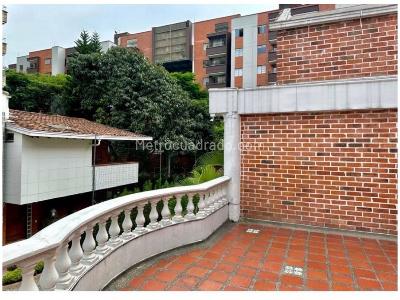 Casa de 4 alcobas en venta en Otraparte, Envigado, 369 m² · foto 9 de 10