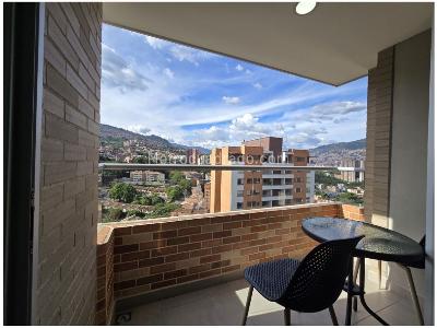 Apartamento de 3 alcobas en venta en Calasanz, Medellín, 84 m² · foto 3 de 18