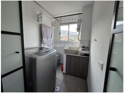 Apartamento de 3 alcobas en venta en Calasanz, Medellín, 84 m² · foto 11 de 18