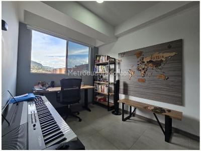 Apartamento de 3 alcobas en venta en Calasanz, Medellín, 84 m² · foto 13 de 18