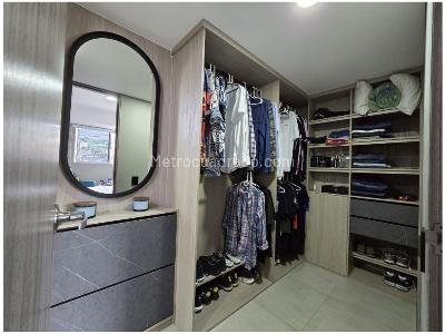 Apartamento de 3 alcobas en venta en Calasanz, Medellín, 84 m² · foto 17 de 18