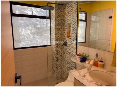 Casa de 4 alcobas en venta en Loma Del Escobero, Envigado, 350 m² · foto 10 de 20