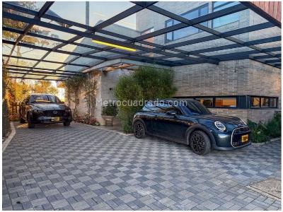 Casa de 4 alcobas en venta en Loma Del Escobero, Envigado, 350 m² · foto 19 de 20