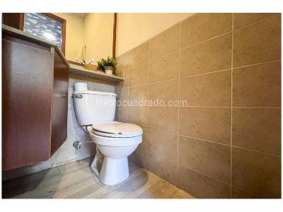 Apartamento de 3 alcobas en venta en San Lucas, Medellín, 161 m² · foto 19 de 20