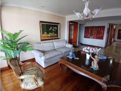Apartamento de 4 alcobas en venta en Los Balsos, Medellín, 299 m² · foto 2 de 20