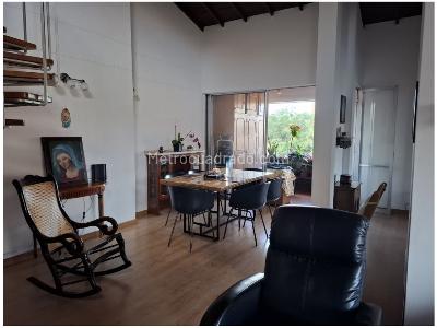 Apartamento de 3 alcobas en venta en Segundo Parque, Medellín, 141 m² · foto 4 de 20
