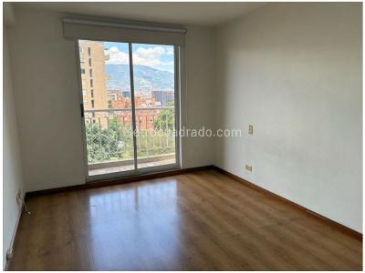 Apartamento de 3 alcobas en venta en Castropol, Medellín, 107 m² · foto 3 de 13