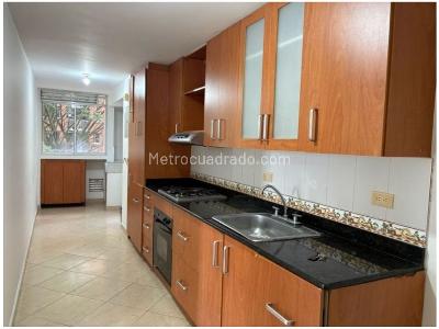 Apartamento de 3 alcobas en venta en Castropol, Medellín, 107 m² · foto 5 de 13