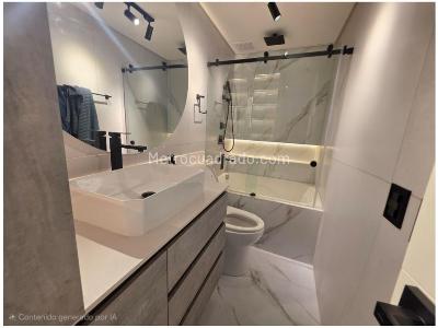 Casa de 3 alcobas en venta en San Lucas, Medellín, 229 m² · foto 3 de 10