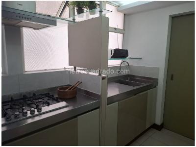 Apartamento de 3 alcobas en venta en Castropol, Medellín, 182 m² · foto 7 de 20