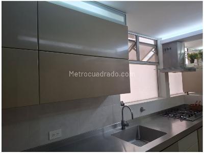Apartamento de 3 alcobas en venta en Castropol, Medellín, 182 m² · foto 9 de 20