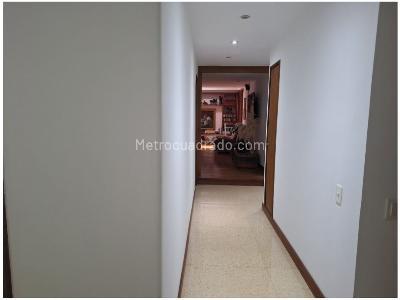 Apartamento de 3 alcobas en venta en Castropol, Medellín, 182 m² · foto 13 de 20