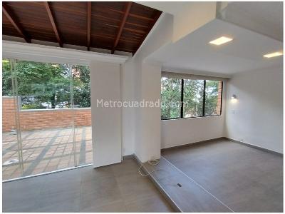 Apartamento de 3 alcobas en venta en Loma De Los Parra, Medellín, 207 m² · foto 5 de 20