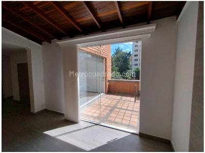 Apartamento de 3 alcobas en venta en Loma De Los Parra, Medellín, 207 m² · foto 8 de 20