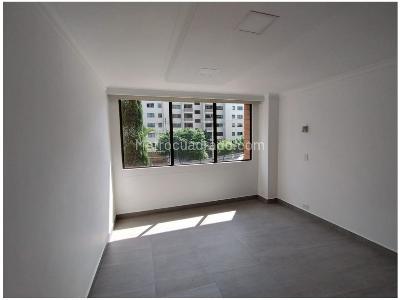 Apartamento de 3 alcobas en venta en Loma De Los Parra, Medellín, 207 m² · foto 18 de 20