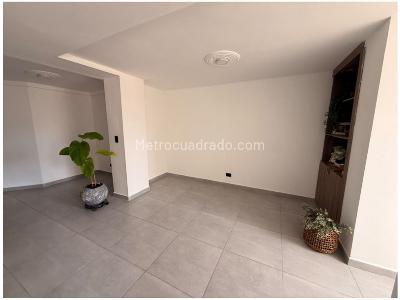 Apartamento de 3 alcobas en venta en Laureles, Medellín, 100 m² · foto 3 de 20