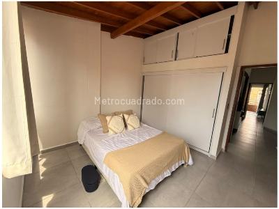 Apartamento de 3 alcobas en venta en Laureles, Medellín, 100 m² · foto 9 de 20