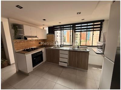 Apartamento de 3 alcobas en venta en Laureles, Medellín, 100 m² · foto 13 de 20