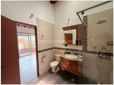 Apartamento de 3 alcobas en venta en Laureles, Medellín, 100 m² · foto 17 de 20