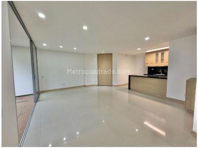 Apartamento de 3 alcobas en venta en Transversal Intermedia, Envigado, 89 m² · foto 2 de 11
