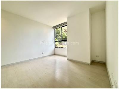 Apartamento de 2 alcobas en venta en Castropol, Medellín, 74 m² · foto 11 de 13