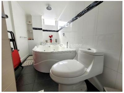 Apartamento de 3 alcobas en venta en Bolivariana, Medellín, 143 m² · foto 12 de 15
