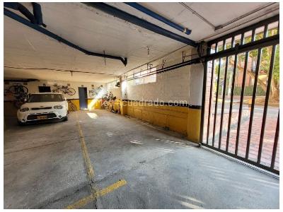 Apartamento de 3 alcobas en venta en Bolivariana, Medellín, 143 m² · foto 13 de 15