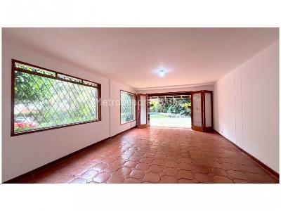 Casa de 4 alcobas en venta en San Jose, Sabaneta, 370 m² · foto 6 de 20