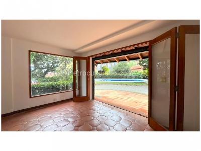 Casa de 4 alcobas en venta en San Jose, Sabaneta, 370 m² · foto 7 de 20